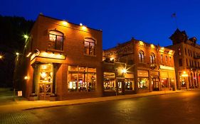 Celebrity Hotel Deadwood